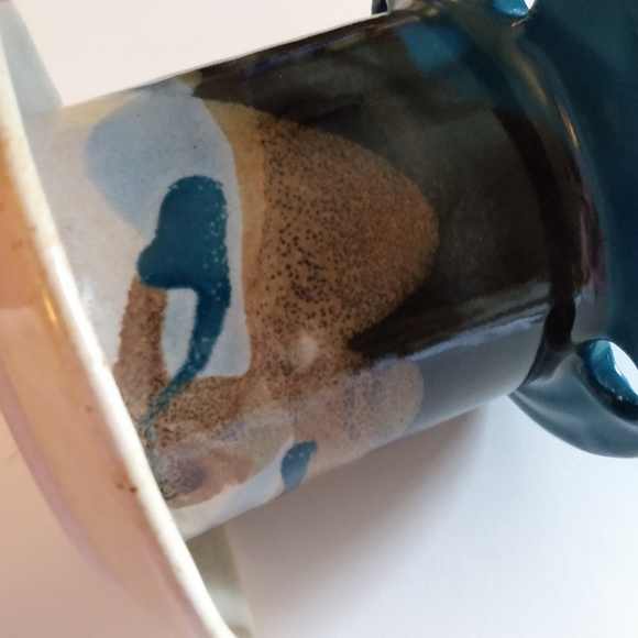 Signed handmade pottery toothbrush and toothpaste holder - Picture 2 of 6